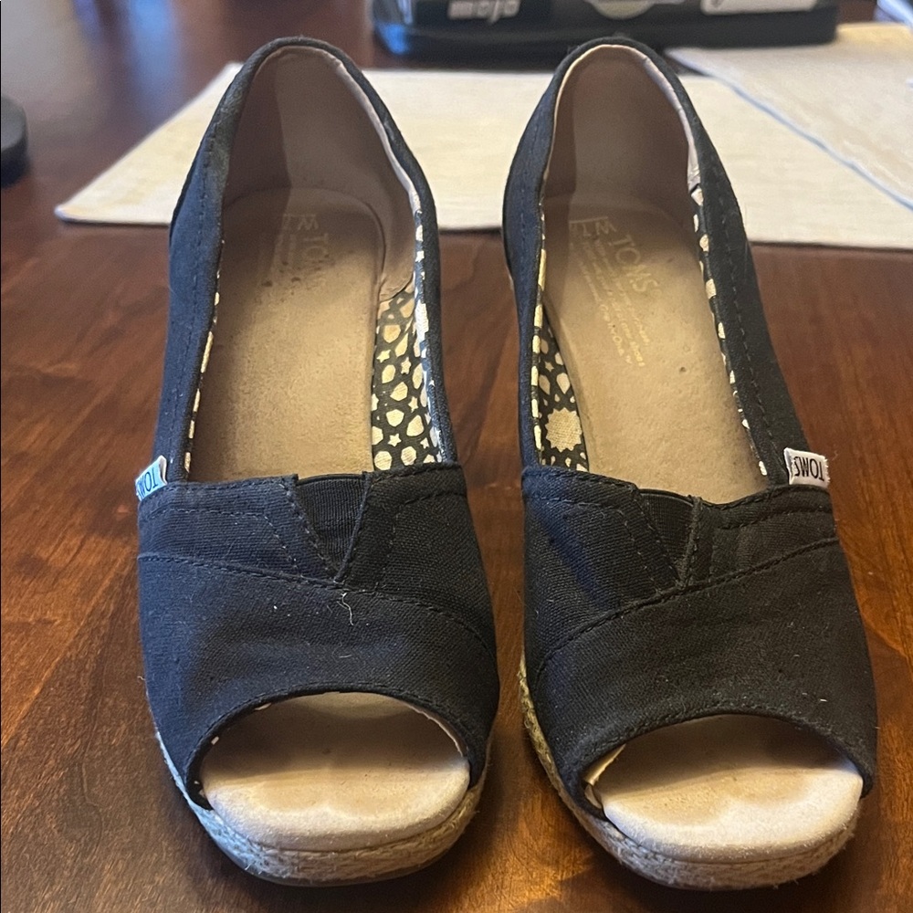 TOMS Black Espadrille Peep Toe Wedges